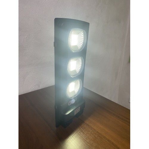 Світильник консольний COMPACT-30 з фотореле на сонячній панелі LED 30W 6400K ІР65 Horoz, Чорний, 074-010-0030-020, 6400, 178