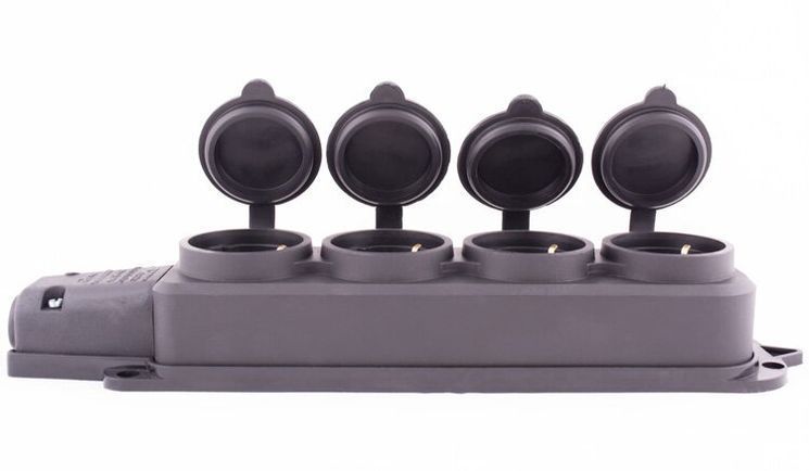 Розетка чотирьохмісна з захисною кришкою каучукова e.socket.rubber.029.4.16, з з/к, 16А