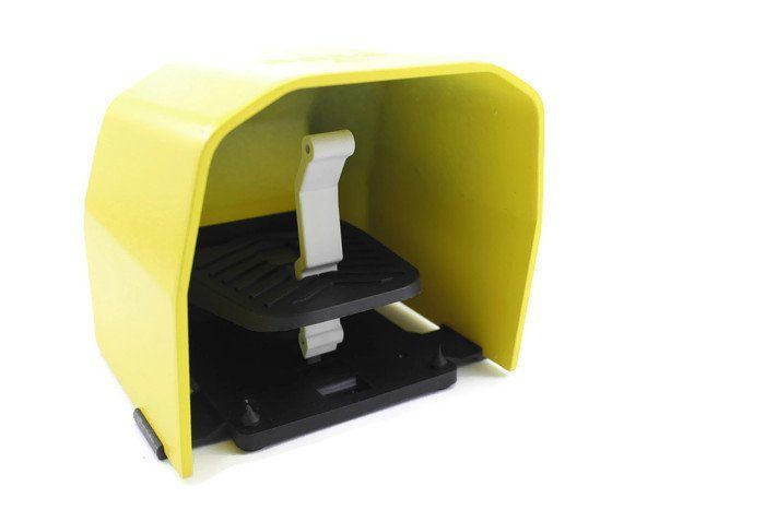 Педаль пластикова с захисною кришкою PDKS11BX10 (1 НО+1НЗ) EMAS