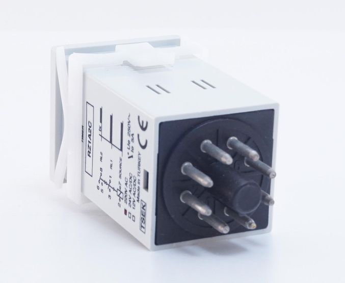 Реле часу RZ1A2C30M-5 з затримкою включ/вимкн. 1 сек-30 хвилин 220В AC 1П+1НО EMAS