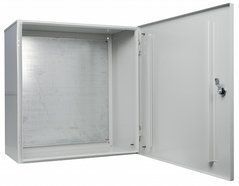 Корпус металевий з панеллю 60*60*25, IP31, UBox